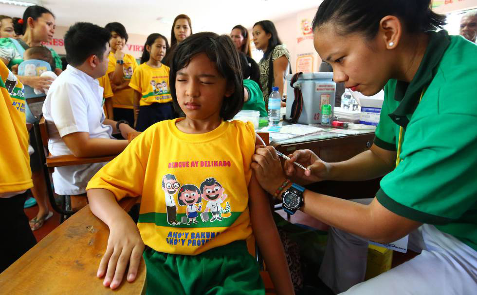 Filipinas prueba vacuna contra el Dengue