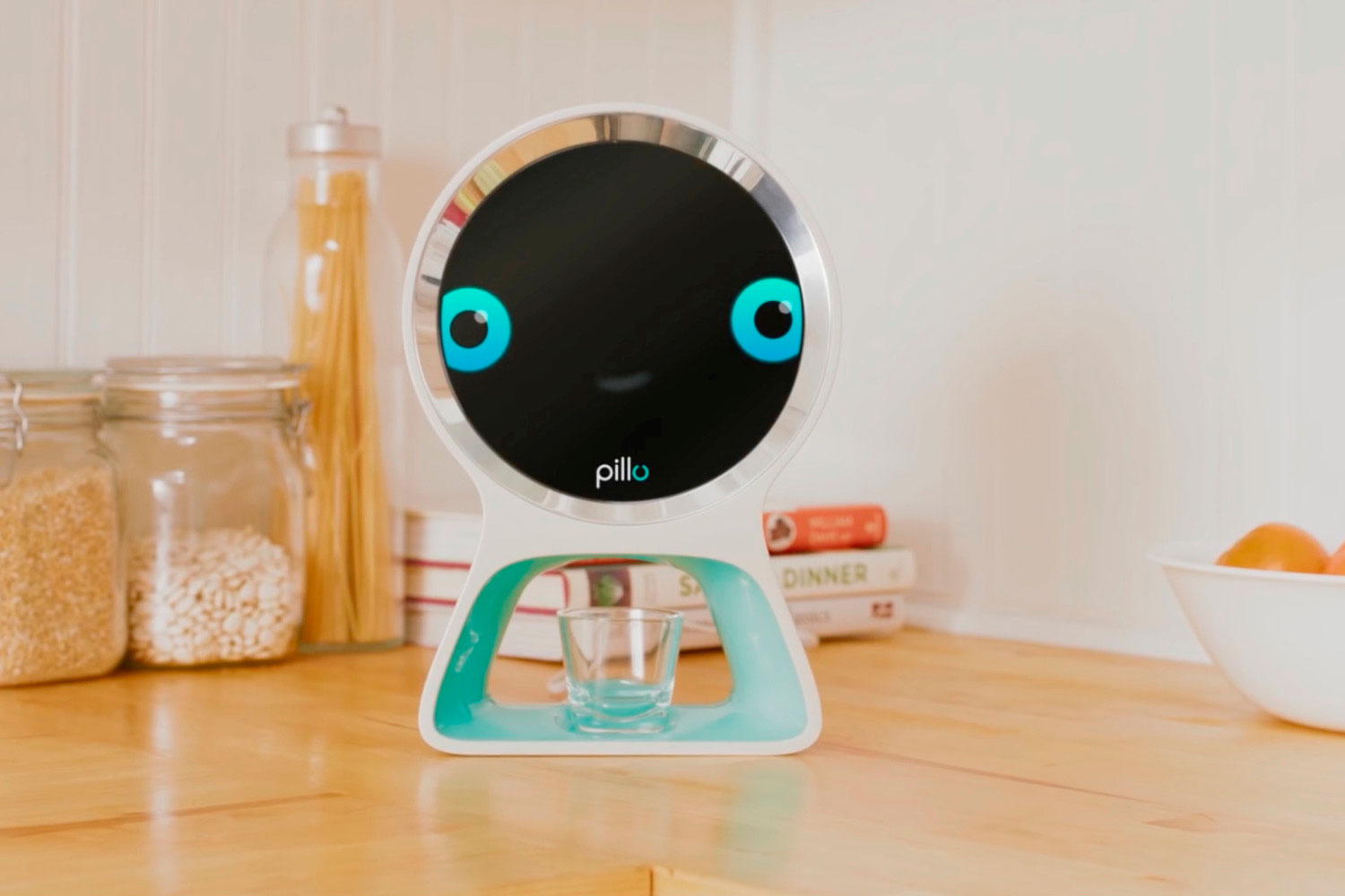 Pillo, el primer robot asistente de salud personal