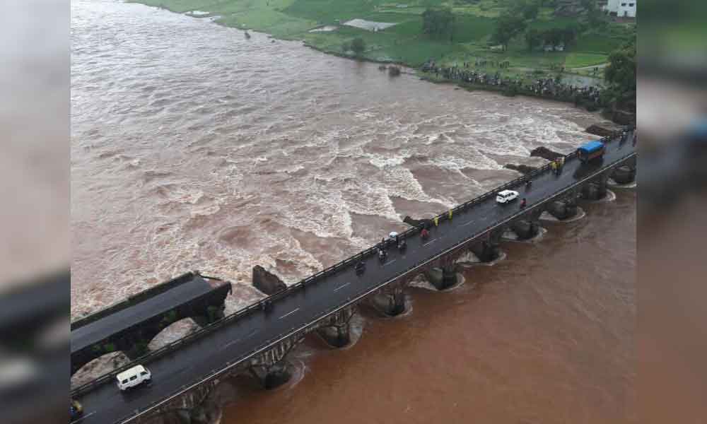 colapso de puente en India